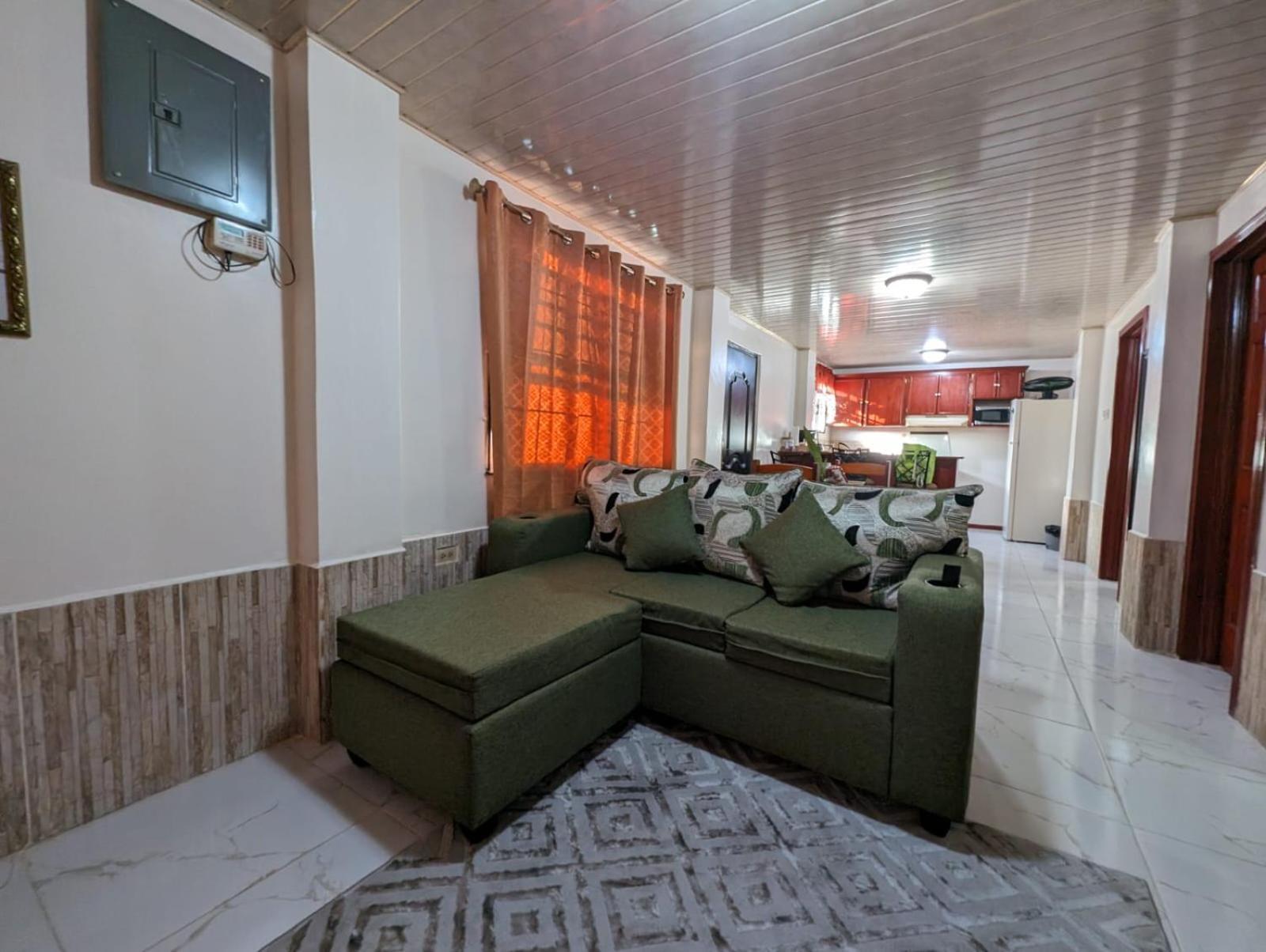 Comfy And Cozy Apartment Τζώρτζταουν Εξωτερικό φωτογραφία